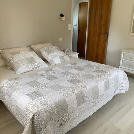 La Gentilhommiere Bed & Breakfast Treffiagat Exterior photo