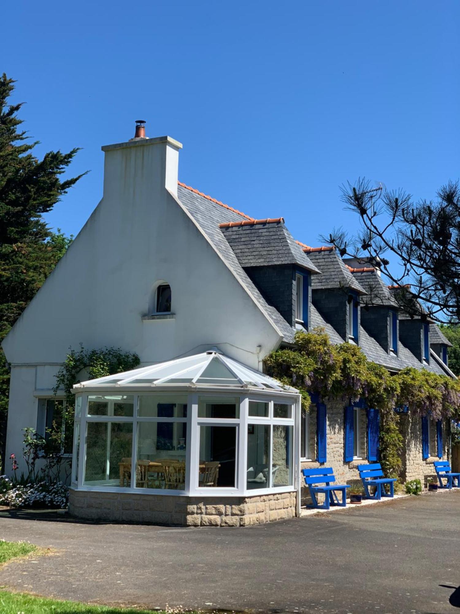 La Gentilhommiere Bed & Breakfast Treffiagat Exterior photo